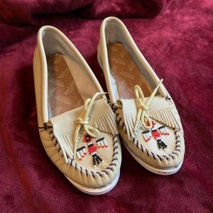 VTG Minnetonka Moccasin Shoes — Thunderbirds